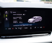 Škoda Octavia Combi 2.0 TDI DSG Style, Matrix LED, HUD, ťažné, KESSY, nelakované, DPH