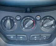 Ford C-Max 2.0 TDCi 103 kW PowerShift Titanium