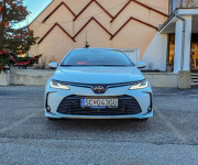 Toyota Corolla sedan 1.5 Dynamic Force Comfort Tech Style Happy Edition