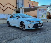 Toyota Corolla sedan 1.5 Dynamic Force Comfort Tech Style Happy Edition