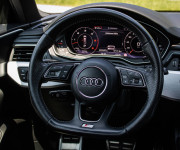Audi A4 Avant 3.0 TDI V6 Quattro 3x Sline, Virtual cockpit, el. ťažné
