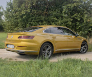 Volkswagen Arteon 2.0 TSI BMT R-Line DSG