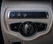 Mercedes-Benz V trieda V250d 4matic AMG, webasto, distronic, chladnička, odvetrávanie, ťažné, 3