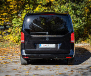 Mercedes-Benz V trieda V250d 4matic AMG, webasto, distronic, chladnička, odvetrávanie, ťažné, 3