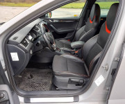 Škoda Octavia Combi 2.0 TDI DPF RS DSG