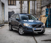 Volvo XC60 D5 AWD Summun, Webasto, Pano, Asistenti, Dynaudio, 2x Alu, Ťažné