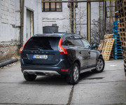 Volvo XC60 D5 AWD Summun, Webasto, Pano, Asistenti, Dynaudio, 2x Alu, Ťažné