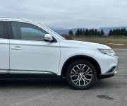 Mitsubishi Outlander MITSUBISHI