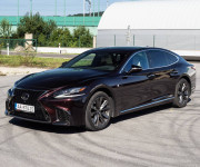 Lexus LS 500h F Sport