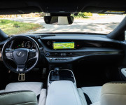 Lexus LS 500h F Sport