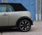 Mini Cooper Cabrio Sidewalk