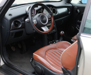 Mini Cooper Cabrio Sidewalk