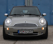 Mini Cooper Cabrio Sidewalk