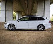Volkswagen Golf Variant 1.5 TSI Life, Slovenské, Mŕtvy uhol, Lane assist, Adaptívny tempomat, k