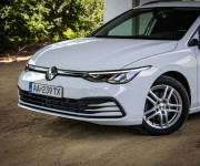 Volkswagen Golf Variant 1.5 TSI Life, Slovenské, Mŕtvy uhol, Lane assist, Adaptívny tempomat, k