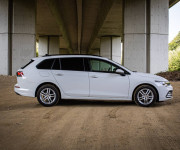 Volkswagen Golf Variant 1.5 TSI Life, Slovenské, Mŕtvy uhol, Lane assist, Adaptívny tempomat, k