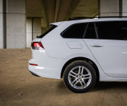 Volkswagen Golf Variant 1.5 TSI Life, Slovenské, Mŕtvy uhol, Lane assist, Adaptívny tempomat, k