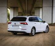Volkswagen Golf Variant 1.5 TSI Life, Slovenské, Mŕtvy uhol, Lane assist, Adaptívny tempomat, k
