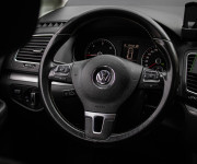 Volkswagen Sharan 2.0 TDI CR DSG, Bixenón, Navi, Ťažné, nelakované, vymenené rozvody
