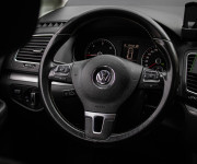 Volkswagen Sharan 2.0 TDI CR DSG, Bixenón, Navi, Ťažné, nelakované, vymenené rozvody, Nová STK