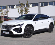 Peugeot 408 1.2 PureTech 130 GT EAT8