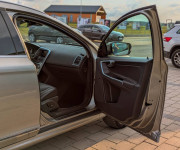 Volvo XC60 D4 Momentum Geartronic AWD, 120kW, A6, 5d.