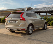 Volvo XC60 D4 Momentum Geartronic AWD, 120kW, A6, 5d.