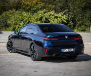 BMW Rad 7 740d xDrive M Sport PRO v záruke, Webasto, Bowers &amp; Wilkins, natáčanie nápravy
