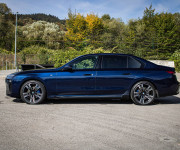 BMW Rad 7 740d xDrive M Sport PRO v záruke, Webasto, Bowers &amp; Wilkins, natáčanie nápravy