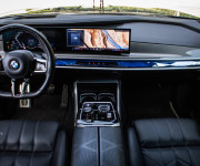 BMW Rad 7 740d xDrive M Sport PRO v záruke, Webasto, Bowers &amp; Wilkins, natáčanie nápravy