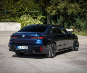 BMW Rad 7 740d xDrive M Sport PRO v záruke, Webasto, Bowers &amp; Wilkins, natáčanie nápravy