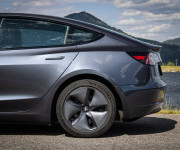 Tesla Model 3 Long Range 4x4 Premium Sound, ťažné, nelakované, DPH