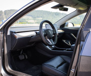 Tesla Model 3 Long Range 4x4 Premium Sound, ťažné, nelakované, DPH