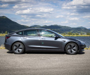 Tesla Model 3 Long Range 4x4 Premium Sound, ťažné, nelakované, DPH