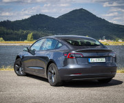 Tesla Model 3 Long Range 4x4 Premium Sound, ťažné, nelakované, DPH