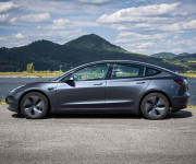 Tesla Model 3 Long Range 4x4 Premium Sound, ťažné, nelakované, DPH