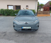 Hyundai Kona Electric 100