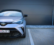 Toyota C-HR Hybrid GR Sport e‑CVT SR vozidlo