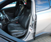 Toyota C-HR Hybrid GR Sport e‑CVT SR vozidlo