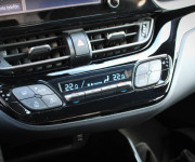 Toyota C-HR Hybrid GR Sport e‑CVT SR vozidlo