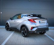 Toyota C-HR Hybrid GR Sport e‑CVT SR vozidlo