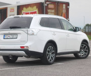 Mitsubishi Outlander 2.2 DI-D Instyle A/T