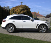 Infiniti QX70 3.0D Premium 175kw AT7