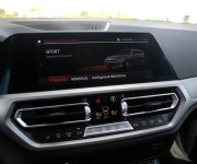 BMW Rad 3 Touring 318d mHEV A/T