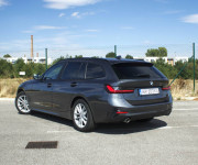 BMW Rad 3 Touring 318d mHEV A/T