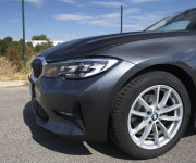 BMW Rad 3 Touring 318d mHEV A/T