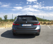 BMW Rad 3 Touring 318d mHEV A/T