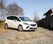 Opel Zafira Tourer 1.4 Turbo LPG, 1. Majiteľ, Slovenské, Construct, Ťažné