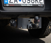 Toyota Hilux DC 2.8 I D-4D Invincible 1. majiteľ v záruke, nelakované, ochrana podvozku