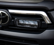 Toyota Hilux DC 2.8 I D-4D Invincible 1. majiteľ v záruke, nelakované, ochrana podvozku
